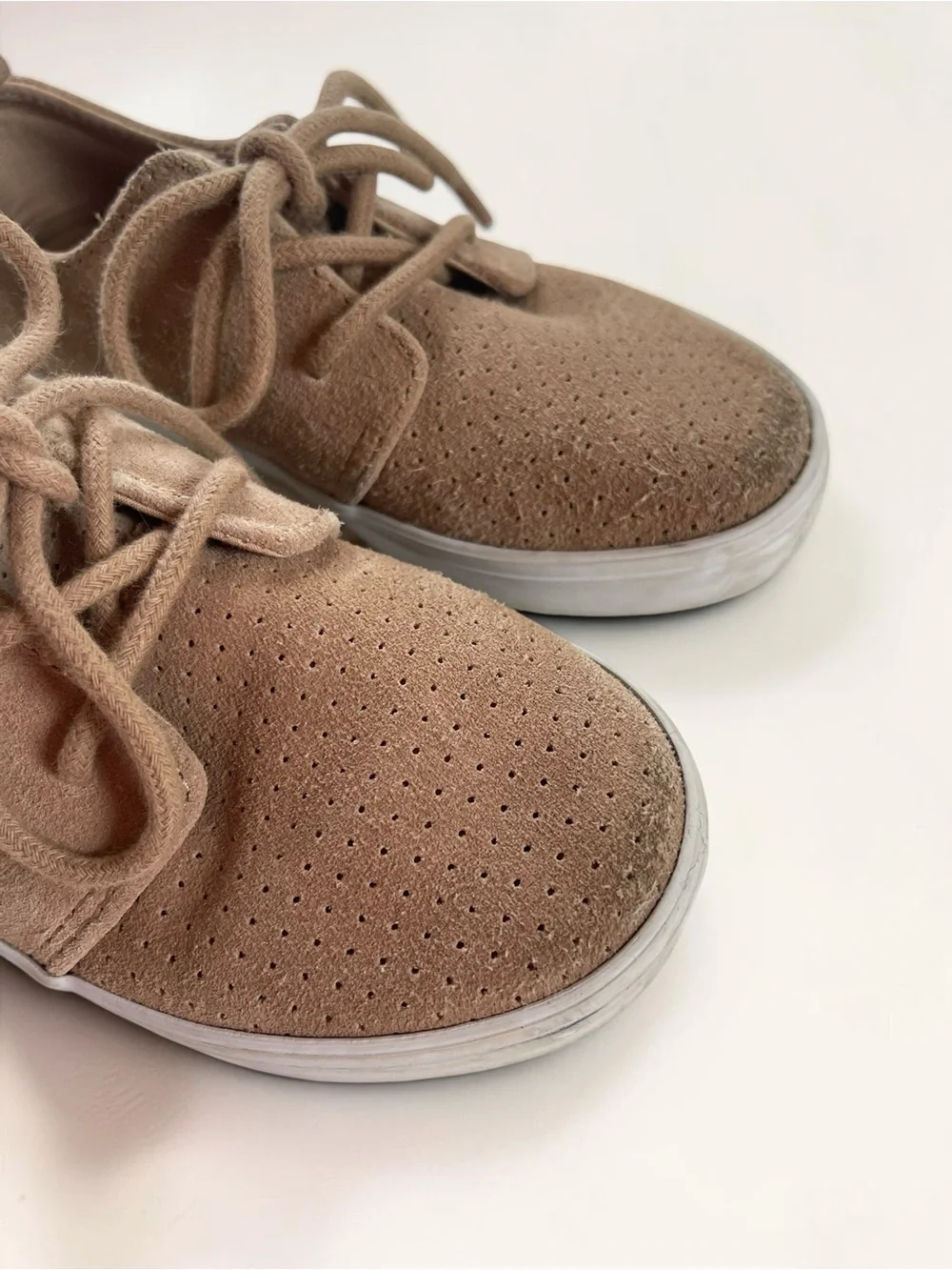 JANIE & JACK EUC Taupe Genuine Leather Suede Dress Sneakers